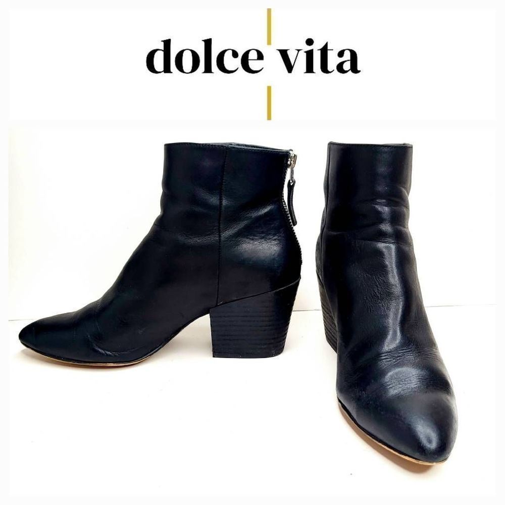 Dolce Vita zip back booties size 7.5